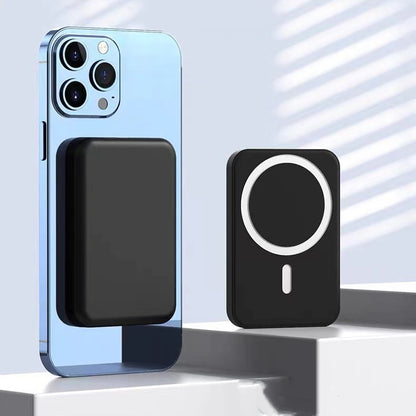 Four-corner Drop-resistant Airbag Magnetic Suction Phone Case