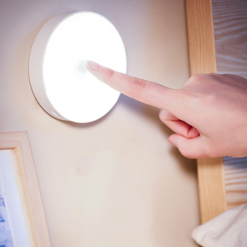 Looking for a hassle-free lighting solution? This rechargeable motion-sensor night light is a game-changer!
🔋 Single charge, long standby: No more frequent plugging in—one full charge keeps it lit for days.
✨ Smart auto-on: Detects human movement automat