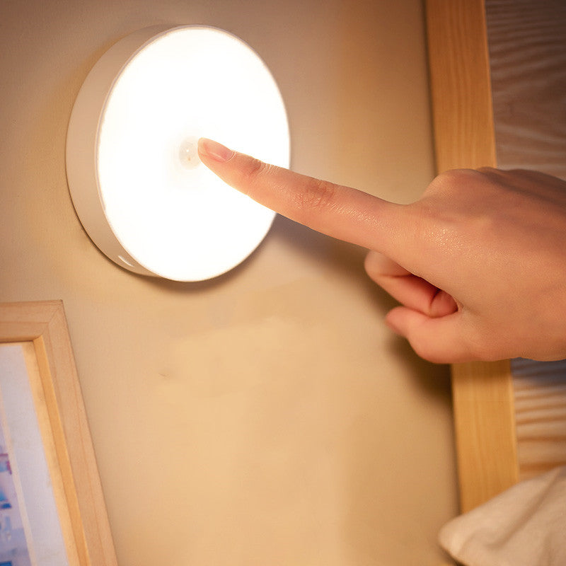 Looking for a hassle-free lighting solution? This rechargeable motion-sensor night light is a game-changer!
🔋 Single charge, long standby: No more frequent plugging in—one full charge keeps it lit for days.
✨ Smart auto-on: Detects human movement automat